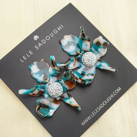 NEW Lele Sadoughi Crystal Lily Small Statement Earrings in Abalone - Picture 3 of 6
